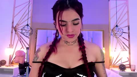 Snapshot of vaaleriee_miller_ chatting on December 19, 2024, 6:56 pm valeriee miller online show from December 19, 2024, 6:56 pm