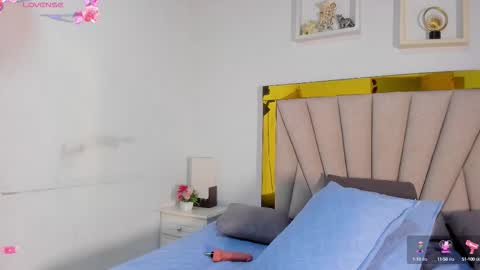 Snapshot of vahiolet_fuentes chatting on September 27, 2025, 3:33 am vahioleth online show from September 27, 2025, 3:33 am