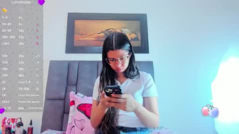 Vahiolet smith online show from April 1, 2026, 3:07 am