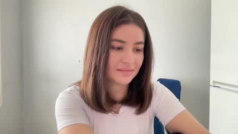 Snapshot of vaiee chatting on September 13, 2025, 5:18 am Valery online show from September 13, 2025, 5:18 am