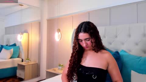 Snapshot of vaiholeth_sofia chatting on September 11, 2025, 3:06 am vaiholeth Sofia online show from September 11, 2025, 3:06 am