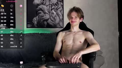 valdi_light online show from November 16, 2025, 3:50 pm