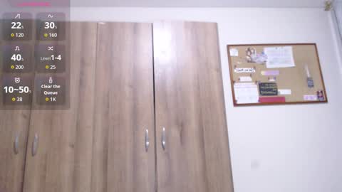 Valeria online show from September 22, 2025, 1:29 am