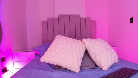 Valentina online show from November 29, 2025, 8:01 pm