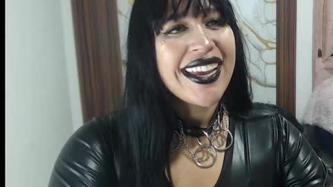 valen_ross7 online show from March 12, 2026, 5:52 pm