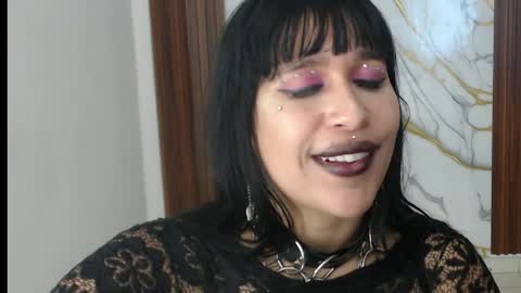 valen_ross7 online show from April 8, 2026, 8:53 pm