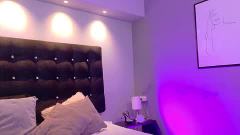 Snapshot of valen_scott_ chatting on September 20, 2025, 2:29 pm Valen Scott online show from September 20, 2025, 2:29 pm