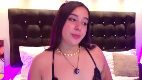 Snapshot of valen_scott_ chatting on March 5, 2026, 12:23 pm Valen Scott online show from March 5, 2026, 12:23 pm