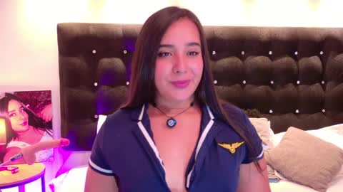 Snapshot of valen_scott_ chatting on April 6, 2026, 12:39 pm Valen Scott online show from April 6, 2026, 12:39 pm