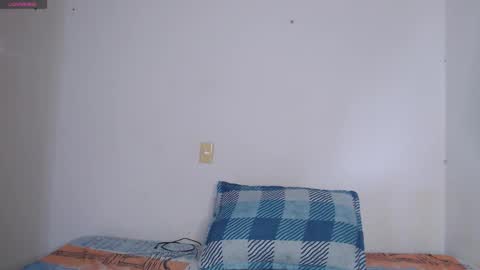 Snapshot of valen_thompson chatting on March 9, 2026, 9:08 pm IG-valen mendoza99 twitter valenthompson99 online show from March 9, 2026, 9:08 pm
