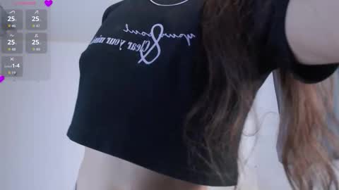 Snapshot of valen_thompson chatting on March 17, 2026, 12:37 am IG-valen mendoza99 twitter valenthompson99 online show from March 17, 2026, 12:37 am