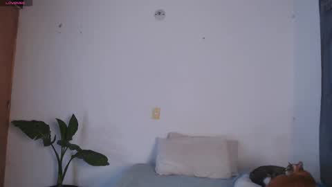 Snapshot of valen_thompson chatting on April 16, 2026, 2:34 am IG-valen mendoza99 twitter valenthompson99 online show from April 16, 2026, 2:34 am