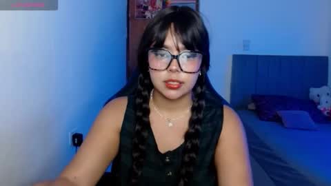 Snapshot of valenbeauty chatting on May 21, 2026, 4:19 am valenbeauty online show from May 21, 2026, 4:19 am