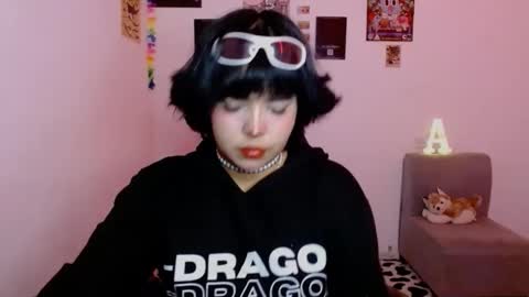 Snapshot of valenbeauty chatting on June 3, 2026, 2:03 am valenbeauty online show from June 3, 2026, 2:03 am