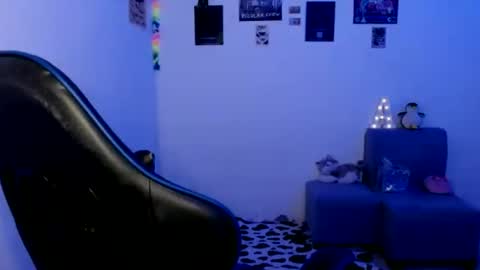 Snapshot of valenbeauty chatting on June 20, 2026, 2:14 am valenbeauty online show from June 20, 2026, 2:14 am