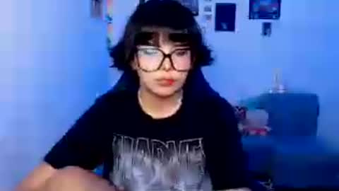 Snapshot of valenbeauty chatting on July 3, 2026, 2:07 am valenbeauty online show from July 3, 2026, 2:07 am