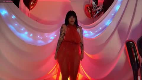 Valen online show from February 14, 2025, 2:44 pm