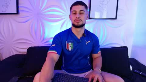 Snapshot of valenssio_moretti chatting on May 12, 2026, 1:47 am valenssio_moretti online show from May 12, 2026, 1:47 am