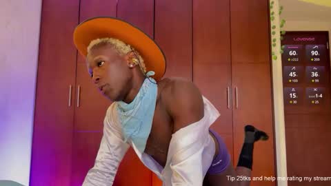 Snapshot of valent1nn chatting on January 5, 2025, 11:26 am Valentin independent Cam Boy online show from January 5, 2025, 11:26 am