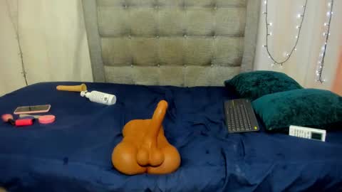 Valentina online show from February 11, 2025, 10:04 am