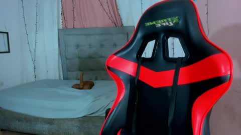 Valentina online show from October 31, 2025, 3:29 am