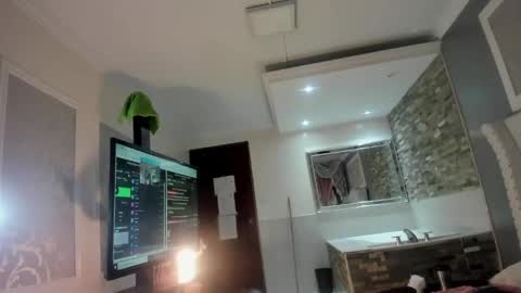 valentina_carter_ online show from May 16, 2026, 2:19 am