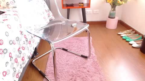 Valen Ferrer online show from December 27, 2024, 6:31 pm