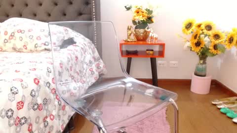 Valen Ferrer online show from December 27, 2024, 9:32 pm