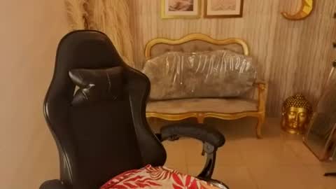Valentina  online show from July 15, 2026, 12:43 pm