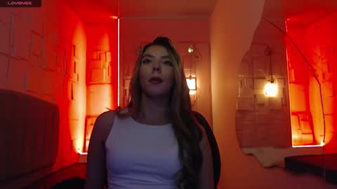 Snapshot of valentina_red18 chatting on November 6, 2025, 4:08 pm Valentina online show from November 6, 2025, 4:08 pm