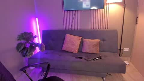 Snapshot of valentina_vegaa chatting on February 7, 2026, 11:41 pm Val online show from February 7, 2026, 11:41 pm