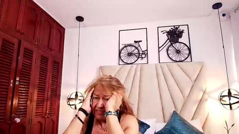 Snapshot of valentinadiazz1 chatting on January 22, 2025, 2:35 pm Ana online show from January 22, 2025, 2:35 pm