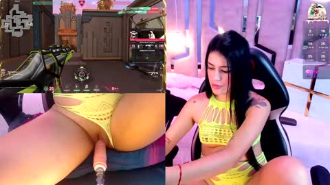 Snapshot of valentinagames chatting on December 22, 2024, 8:27 am Valentina online show from December 22, 2024, 8:27 am