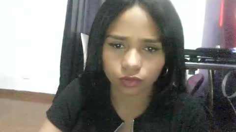 Snapshot of valentinahot_55 chatting on October 21, 2025, 2:34 am valentinahot_55 online show from October 21, 2025, 2:34 am