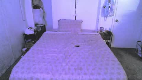Snapshot of valentinas_dream chatting on April 21, 2026, 2:51 am Tina Bates online show from April 21, 2026, 2:51 am