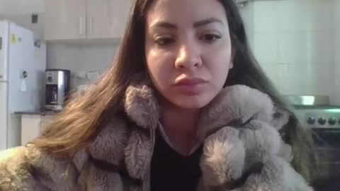 valentinaseleni24 online show from June 15, 2026, 2:08 pm