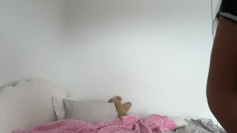 Snapshot of valentinaxo_ chatting on September 30, 2025, 4:39 am Valentina online show from September 30, 2025, 4:39 am