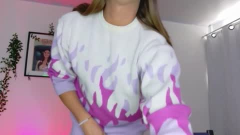 Snapshot of valentine_oss chatting on February 17, 2026, 6:14 pm Vale online show from February 17, 2026, 6:14 pm