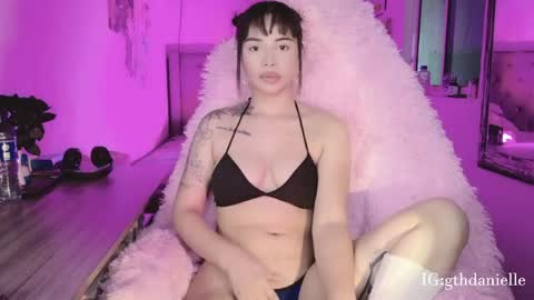 Snapshot of valentinna_5 chatting on April 24, 2026, 4:53 pm Danielle Please help me to reach 300 thumbs up online show from April 24, 2026, 4:53 pm