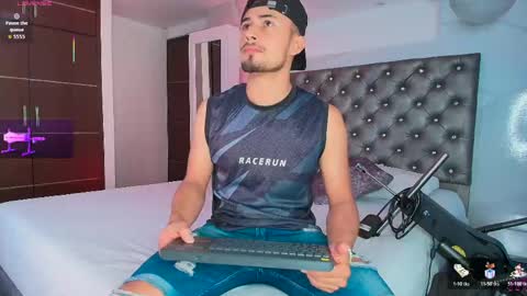  Valentinos  online show from May 15, 2026, 9:11 pm