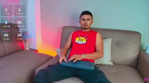 Snapshot of valentinos_ chatting on July 8, 2026, 8:57 pm Valentinos online show from July 8, 2026, 8:57 pm