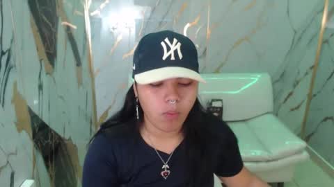 Snapshot of valeri_harpers4 chatting on November 18, 2025, 11:36 am valeri_harpers4 online show from November 18, 2025, 11:36 am