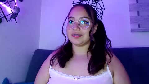 Snapshot of valeria_cherry chatting on September 10, 2025, 3:39 am valeria online show from September 10, 2025, 3:39 am