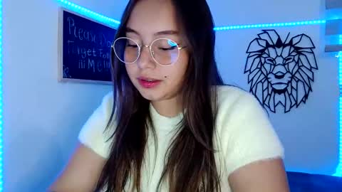 Snapshot of valeria_cherry chatting on November 7, 2025, 1:38 am valeria online show from November 7, 2025, 1:38 am