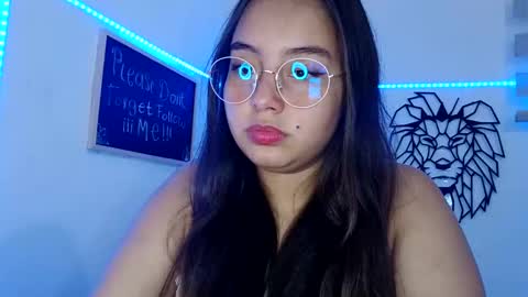 Snapshot of valeria_cherry chatting on November 11, 2025, 1:38 am valeria online show from November 11, 2025, 1:38 am