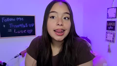 Snapshot of valeria_cherry chatting on March 10, 2026, 3:11 am valeria online show from March 10, 2026, 3:11 am