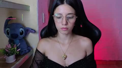 Snapshot of valeria_mendozza chatting on January 15, 2026, 6:18 am online show from January 15, 2026, 6:18 am