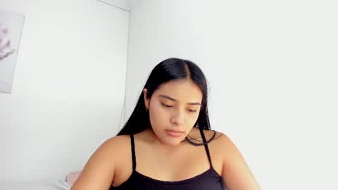 valeria_miller69 online show from July 17, 2026, 2:02 pm