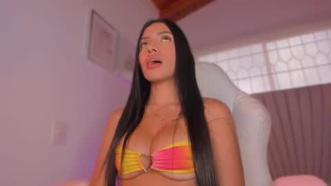 Snapshot of valeria_uribe22 chatting on September 12, 2025, 10:10 pm    online show from September 12, 2025, 10:10 pm