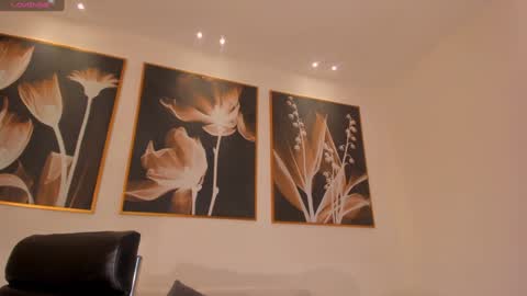 Valeria online show from December 19, 2024, 10:02 am